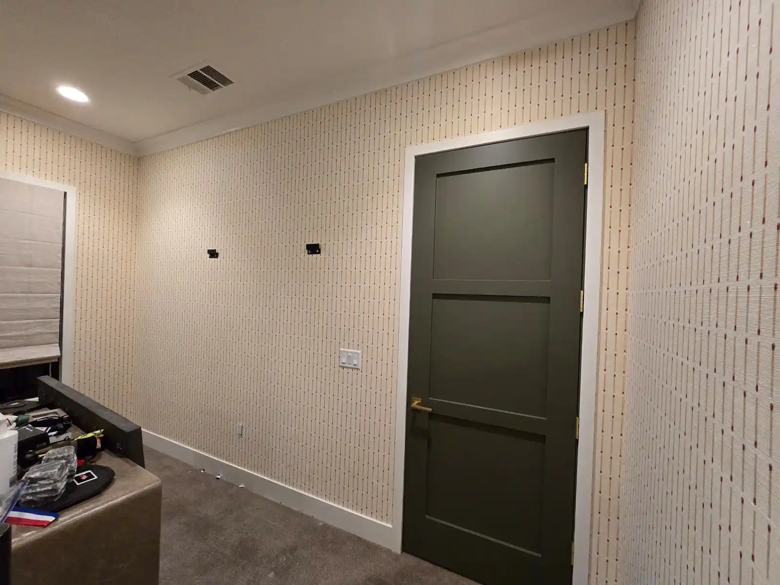 Commercial wallpaper service for offices and retail in LA