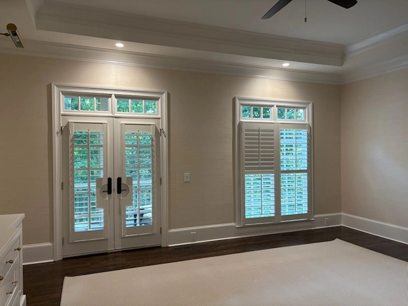 Luxury wallpaper pattern design in Los Angeles residence