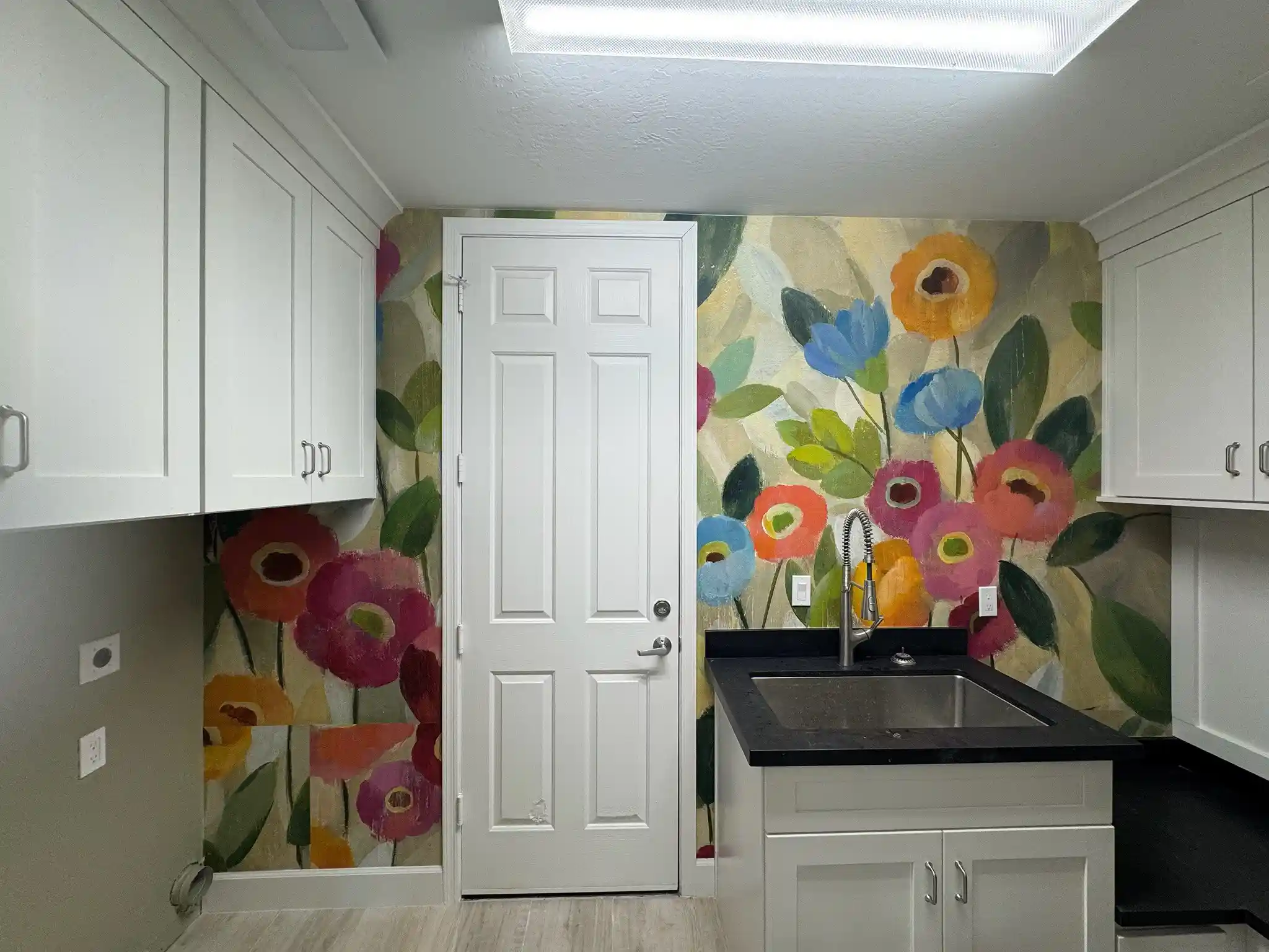 Wallpaper installation service in Lancaster, CA