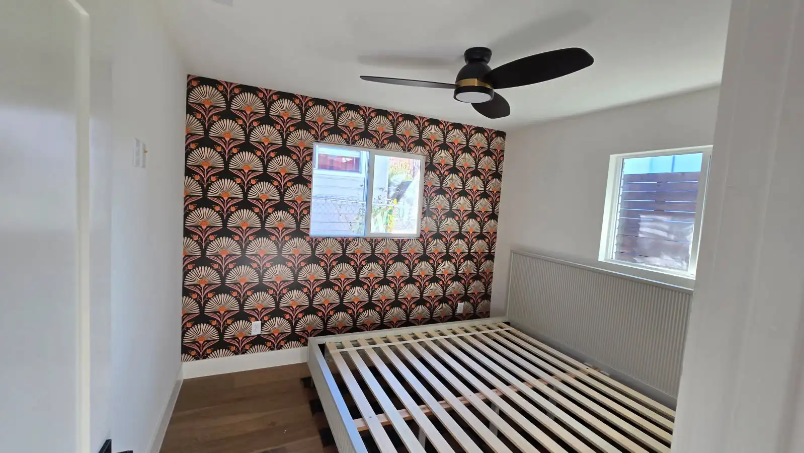 Professional wallpaper removal service in Los Angeles